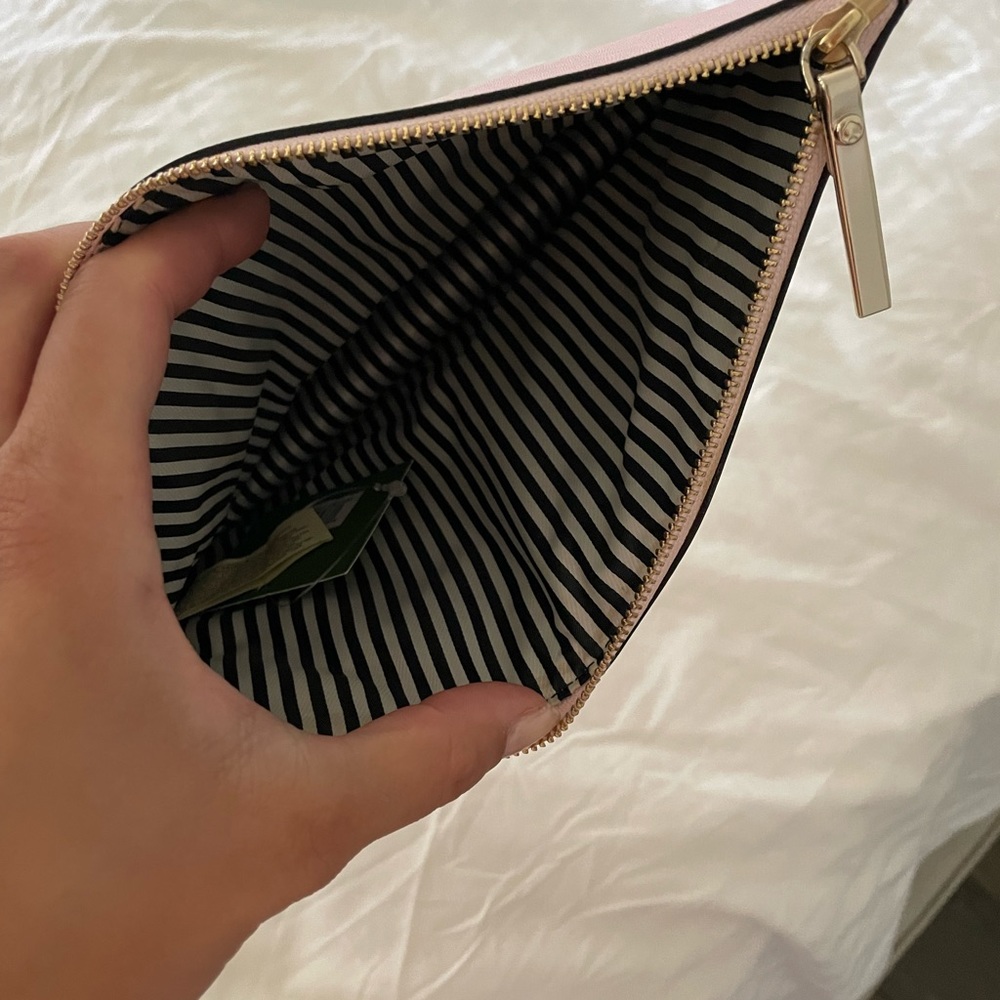 Kate Spade Pouch - Picture 8 of 8